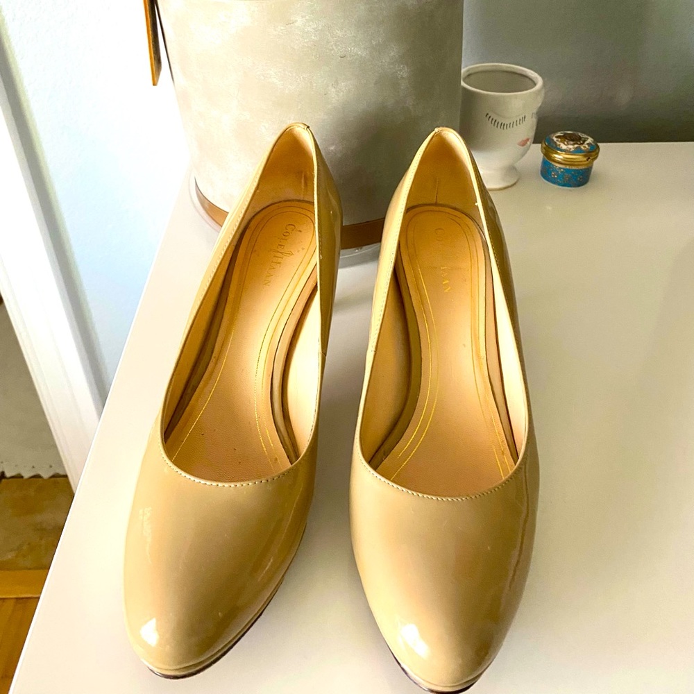 VGUC Cole Haan Nike Air nude patent platform heels W Sz 8.5 👠👠👠